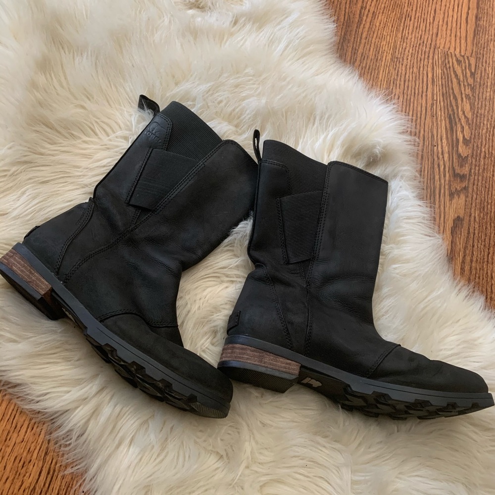 Sorel Emilie mid calf black leather boots size 7